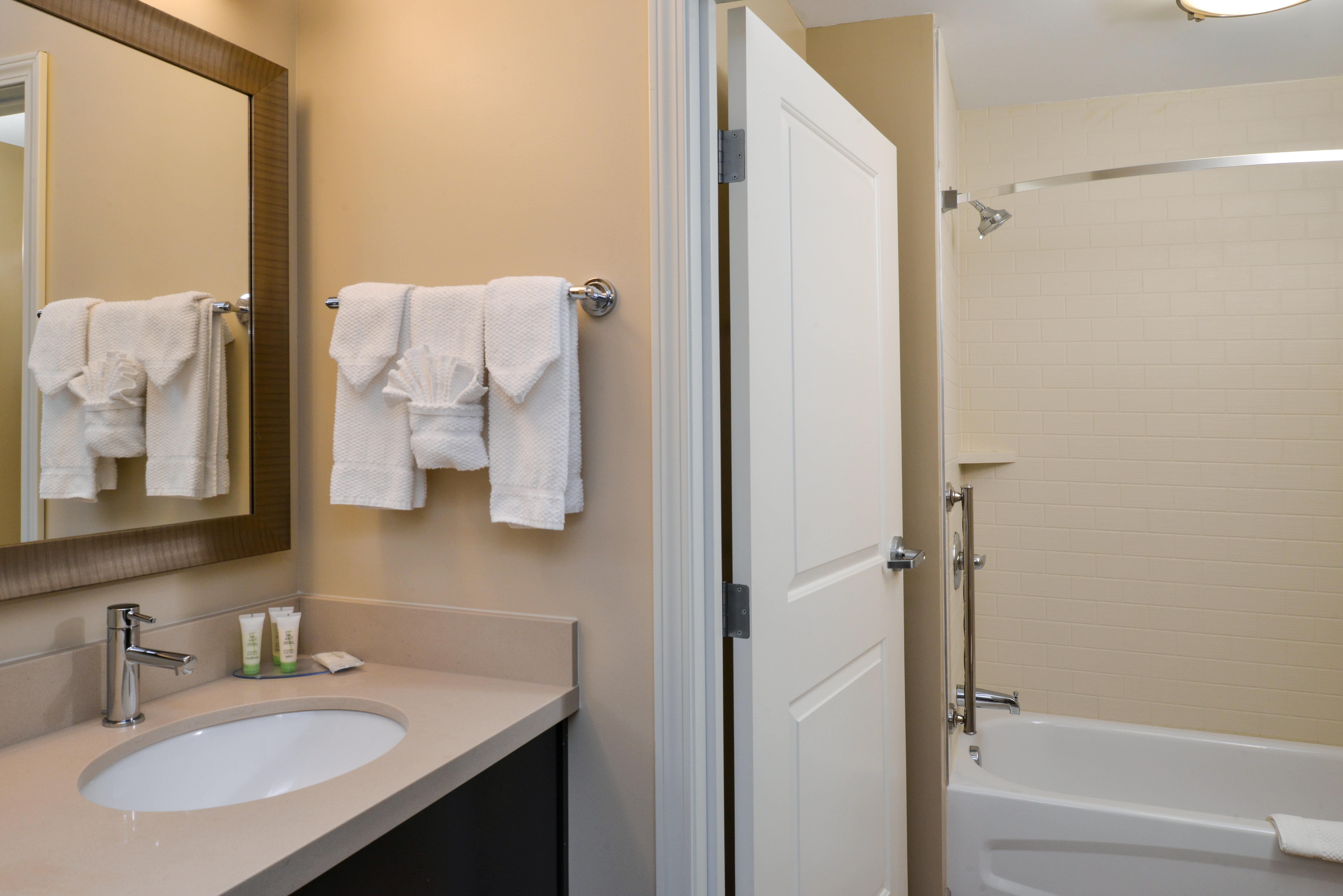 Staybridge Suites Merrillville By Ihg Exterior foto